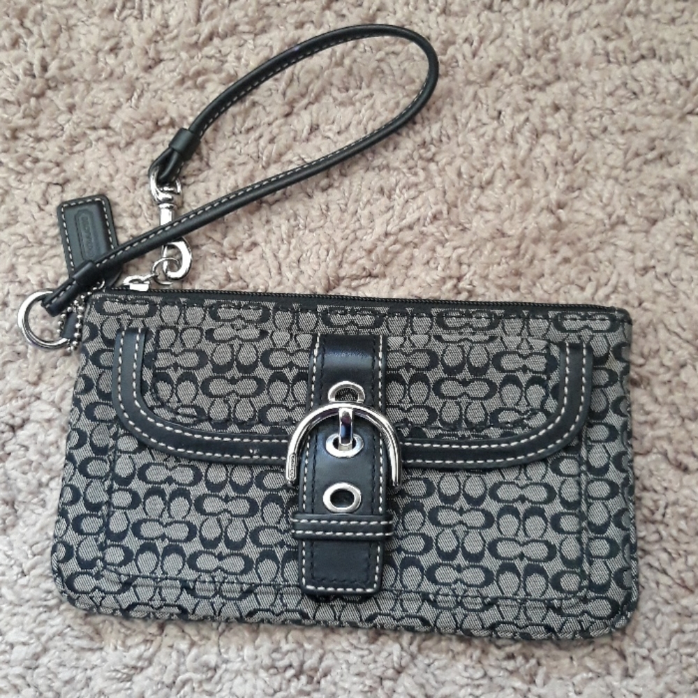 Vintage coach wristlet